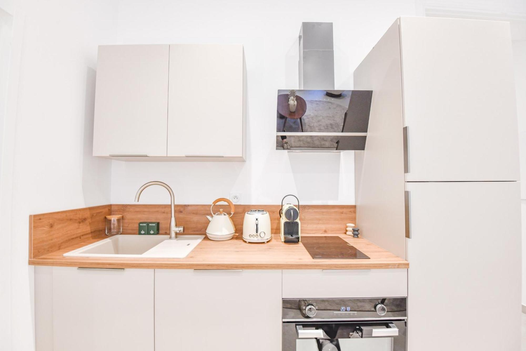 Appartement Standing 1 Ch Clim Proche Vieux-port *